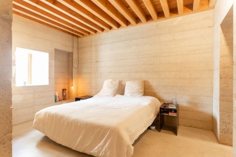 Сasa de 5 dormitorios en alquiler en Barcelona, Cataluña, Spain № 1570 - foto 11