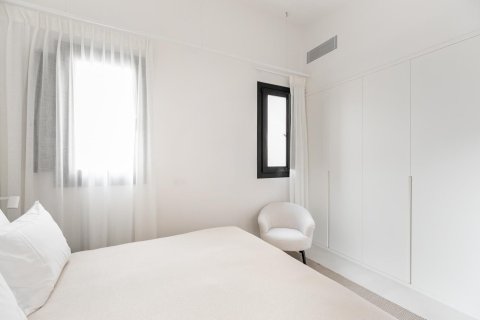 Apartamento de 3 dormitorios en alquiler en Barcelona, Cataluña, Spain № 1564 - foto 12