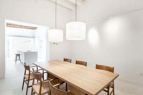 Apartamento de 3 dormitorios en alquiler en Barcelona, Cataluña, Spain № 1564 - foto 3