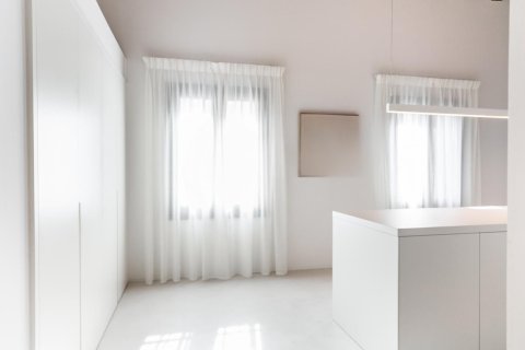 Apartamento de 3 dormitorios en alquiler en Barcelona, Cataluña, Spain № 1564 - foto 7