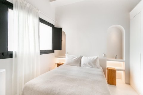 Apartamento de 3 dormitorios en alquiler en Barcelona, Cataluña, Spain № 1564 - foto 8