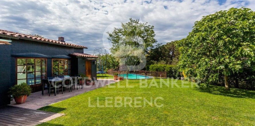 Сasa de 6 dormitorios en venta en Barcelona, Cataluña, Spain № 6086
