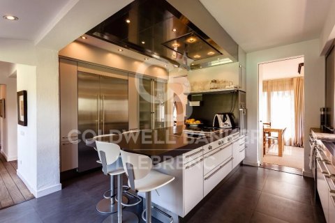 Сasa de 6 dormitorios en venta en Barcelona, Cataluña, Spain № 6086 - foto 7