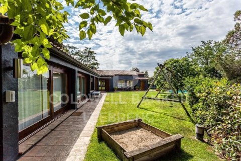 Сasa de 6 dormitorios en venta en Barcelona, Cataluña, Spain № 6086 - foto 2