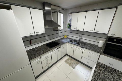 Apartamento de 4 dormitorios en venta en Sants-Montjuïc, Barcelona, Cataluña, Spain № 2182 - foto 21