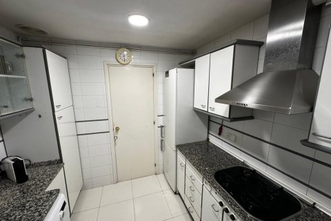 Apartamento de 4 dormitorios en venta en Sants-Montjuïc, Barcelona, Cataluña, Spain № 2182 - foto 20