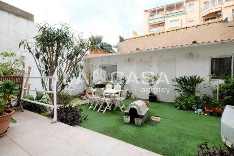 Apartamento de 2 dormitorios en venta en Sant Andreu, Barcelona, Cataluña, Spain № 2178