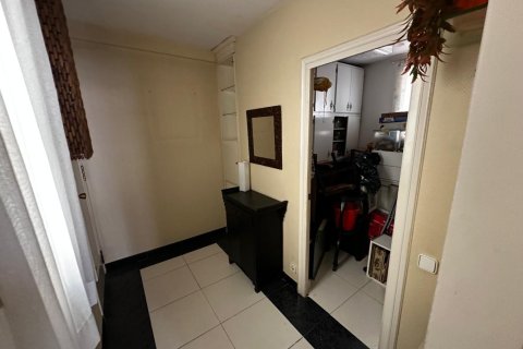 Apartamento de 4 dormitorios en venta en Sants-Montjuïc, Barcelona, Cataluña, Spain № 2181 - foto 24