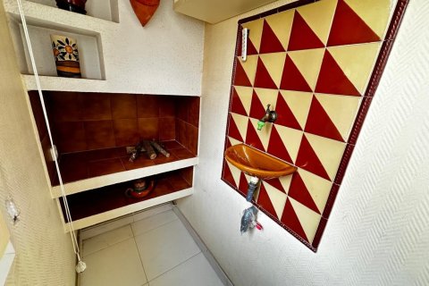 Apartamento de 4 dormitorios en venta en Sants-Montjuïc, Barcelona, Cataluña, Spain № 2181 - foto 10