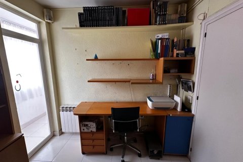 Apartamento de 4 dormitorios en venta en Sants-Montjuïc, Barcelona, Cataluña, Spain № 2181 - foto 19