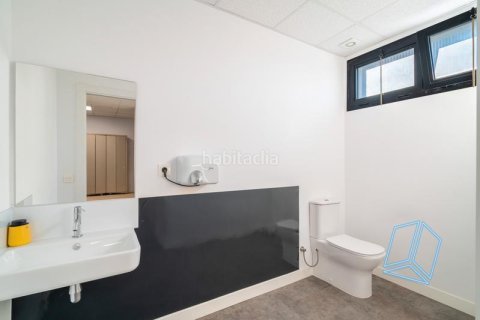 Estudio en venta en Sants-Montjuïc, Barcelona, Cataluña, Spain № 2180 - foto 20