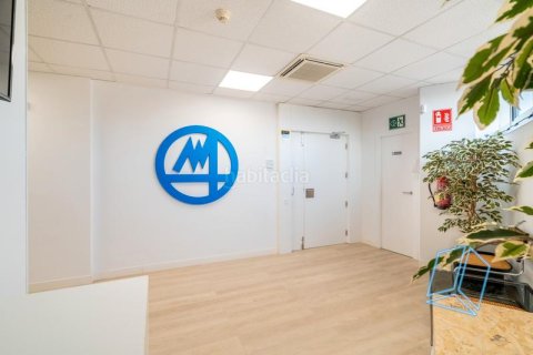 Estudio en venta en Sants-Montjuïc, Barcelona, Cataluña, Spain № 2180 - foto 6