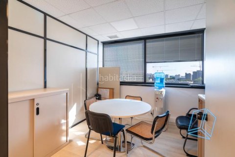 Estudio en venta en Sants-Montjuïc, Barcelona, Cataluña, Spain № 2180 - foto 22