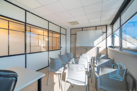 Estudio en venta en Sants-Montjuïc, Barcelona, Cataluña, Spain № 2180 - foto 13
