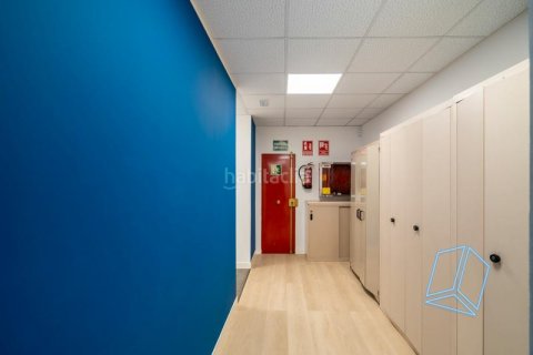 Estudio en venta en Sants-Montjuïc, Barcelona, Cataluña, Spain № 2180 - foto 21