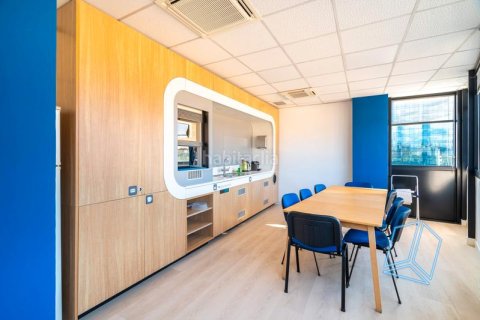 Estudio en venta en Sants-Montjuïc, Barcelona, Cataluña, Spain № 2180 - foto 5