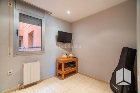 Apartamento de 3 dormitorios en venta en Castelldefels, Barcelona, Cataluña, Spain № 2177 - foto 5