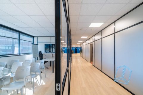 Estudio en venta en Sants-Montjuïc, Barcelona, Cataluña, Spain № 2183 - foto 12
