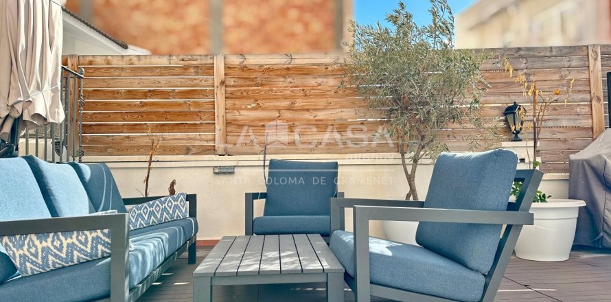 Apartamento de 4 dormitorios en venta en Santa Coloma de Gramenet, Barcelona, Cataluña, Spain № 2179
