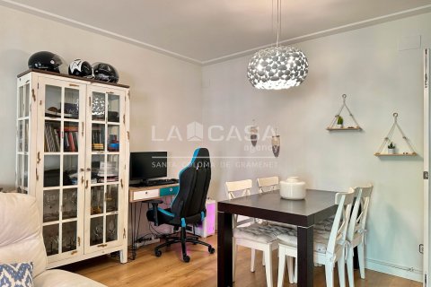 Apartamento de 4 dormitorios en venta en Santa Coloma de Gramenet, Barcelona, Cataluña, Spain № 2179 - foto 25