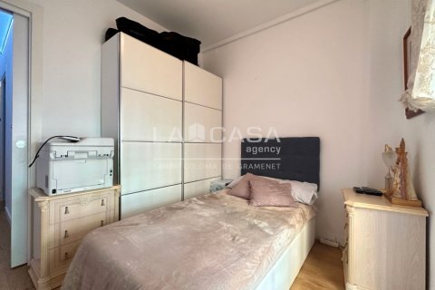 Apartamento de 4 dormitorios en venta en Santa Coloma de Gramenet, Barcelona, Cataluña, Spain № 2179 - foto 8