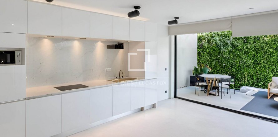 2 bedrooms apartment for sale in Barcelona, Catalonia, Spain № 8761