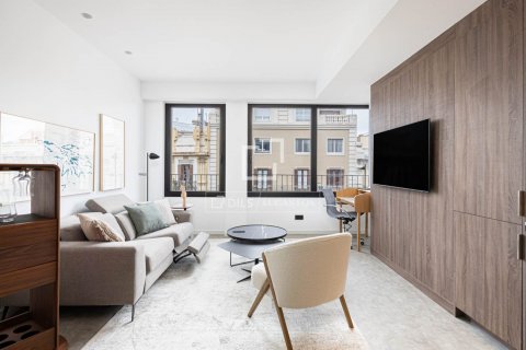 Ático de 2 dormitorios en venta en Barcelona, Cataluña, Spain № 8781 - foto 6