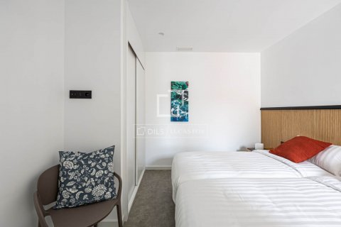 Ático de 2 dormitorios en venta en Barcelona, Cataluña, Spain № 8781 - foto 14