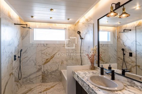 Villa de 6 dormitorios en alquiler en Alella, Barcelona, Cataluña, Spain № 8670 - foto 26