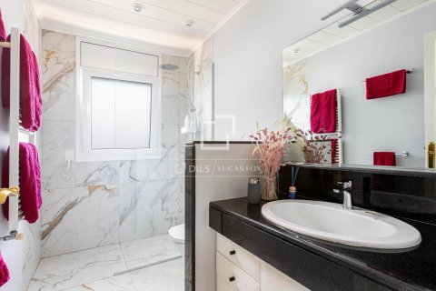 Villa de 6 dormitorios en alquiler en Alella, Barcelona, Cataluña, Spain № 8670 - foto 25