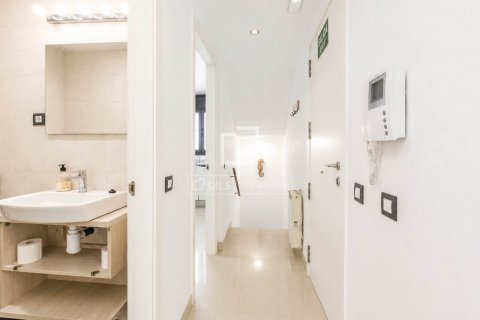 Apartamento de 2 dormitorios en venta en Sitges, Barcelona, Cataluña, Spain № 8762 - foto 8