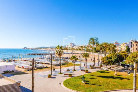 Apartamento de 2 dormitorios en venta en Sitges, Barcelona, Cataluña, Spain № 8762 - foto 14