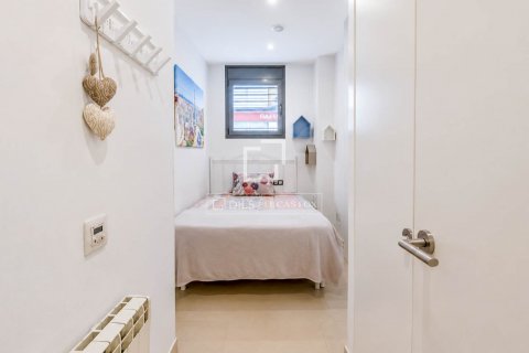 Apartamento de 2 dormitorios en venta en Sitges, Barcelona, Cataluña, Spain № 8762 - foto 17