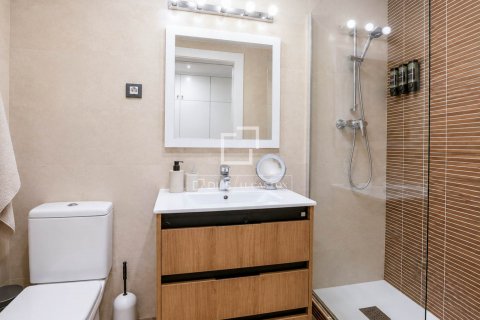 Apartamento de 2 dormitorios en venta en Sitges, Barcelona, Cataluña, Spain № 8762 - foto 15
