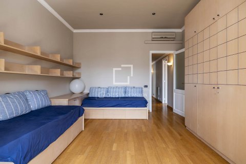 Apartamento de 4 dormitorios en alquiler en Barcelona, Cataluña, Spain № 8668 - foto 19