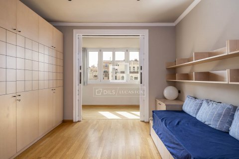 Apartamento de 4 dormitorios en alquiler en Barcelona, Cataluña, Spain № 8668 - foto 18