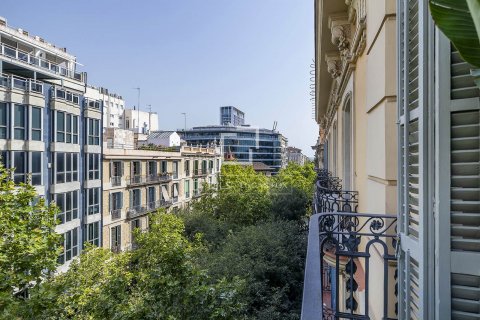 Apartamento de 4 dormitorios en alquiler en Barcelona, Cataluña, Spain № 8668 - foto 8