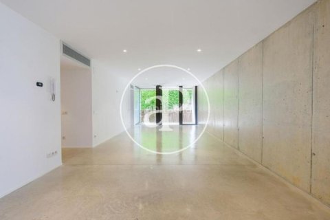 Сasa de 5 dormitorios en venta en Sant Cugat del Vallès, Barcelona, Cataluña, Spain № 2449 - foto 4