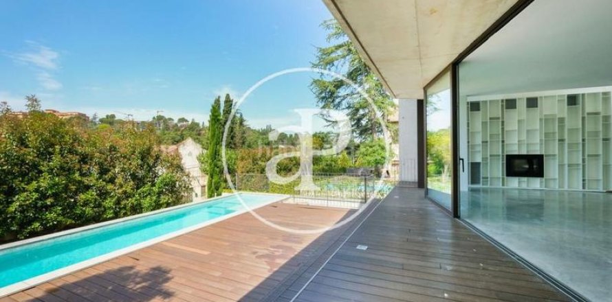 Сasa de 5 dormitorios en venta en Sant Cugat del Vallès, Barcelona, Cataluña, Spain № 2449