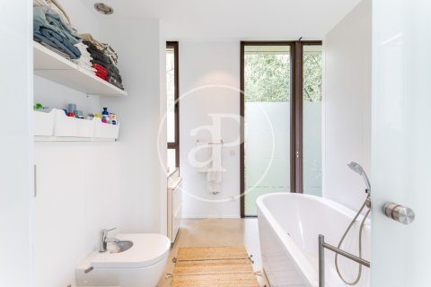 Сasa de 5 dormitorios en venta en Sant Cugat del Vallès, Barcelona, Cataluña, Spain № 2447 - foto 29