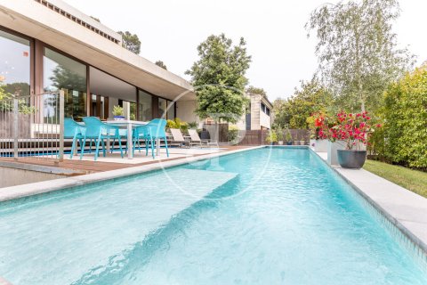Сasa de 5 dormitorios en venta en Sant Cugat del Vallès, Barcelona, Cataluña, Spain № 2447 - foto 15
