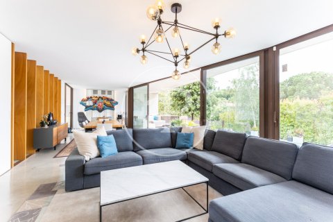 Сasa de 5 dormitorios en venta en Sant Cugat del Vallès, Barcelona, Cataluña, Spain № 2447 - foto 7