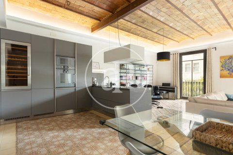 Apartamento de 3 dormitorios en venta en Eixample, Barcelona, Cataluña, Spain № 2445 - foto 5