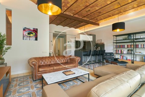 Apartamento de 3 dormitorios en venta en Eixample, Barcelona, Cataluña, Spain № 2445 - foto 4