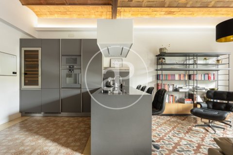 Apartamento de 3 dormitorios en venta en Eixample, Barcelona, Cataluña, Spain № 2445 - foto 6