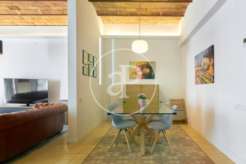 Apartamento de 3 dormitorios en venta en Eixample, Barcelona, Cataluña, Spain № 2445 - foto 8