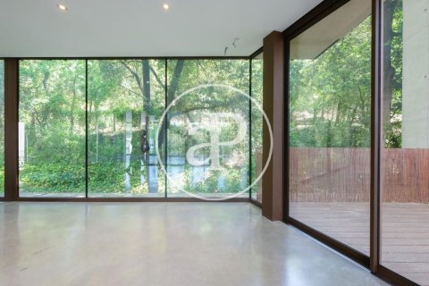 Сasa de 5 dormitorios en venta en Sant Cugat del Vallès, Barcelona, Cataluña, Spain № 2448 - foto 9