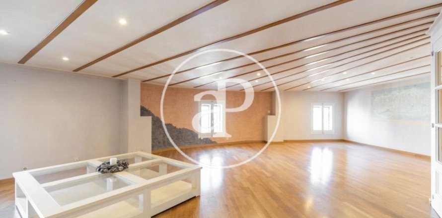 5 bedrooms apartment for sale in Eixample, Barcelona, Catalonia, Spain № 2443
