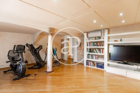 5 bedrooms apartment for sale in Eixample, Barcelona, Catalonia, Spain № 2443 - photo 28