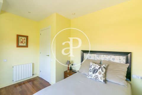 Сasa de 6 dormitorios en venta en Sant Just Desvern, Barcelona, Cataluña, Spain № 2446 - foto 10